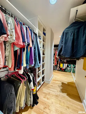 $465,000 | 345 Park Ln Drive, Galesburg, IL 61401