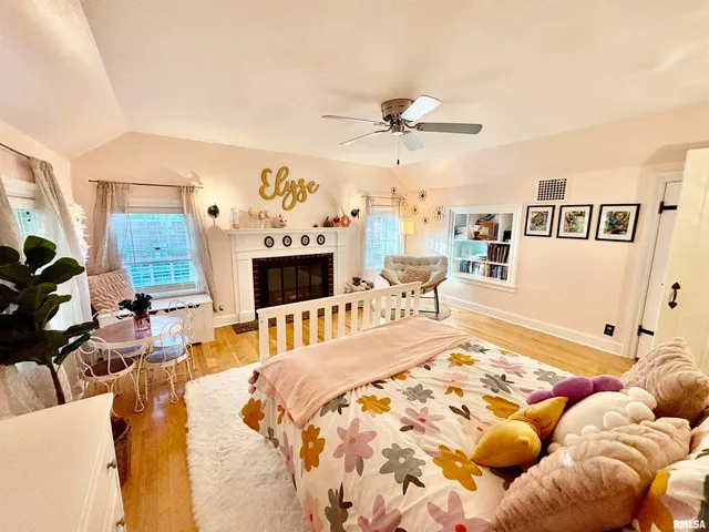 $465,000 | 345 Park Ln Drive, Galesburg, IL 61401