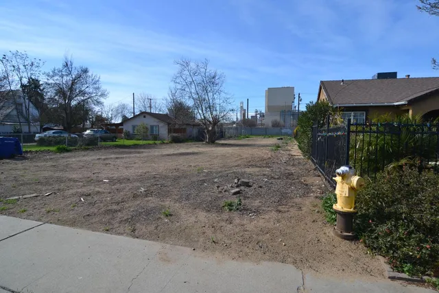 $120,000 | 635 Benson Avenue, Modesto, CA 95354