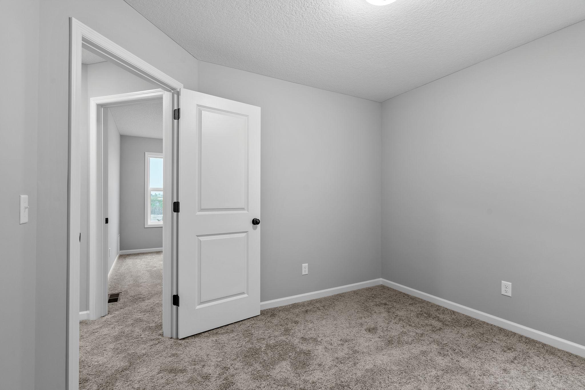 10593 Goodview Avenue South Cottage Grove, MN 55016 - Photo 11 of 25