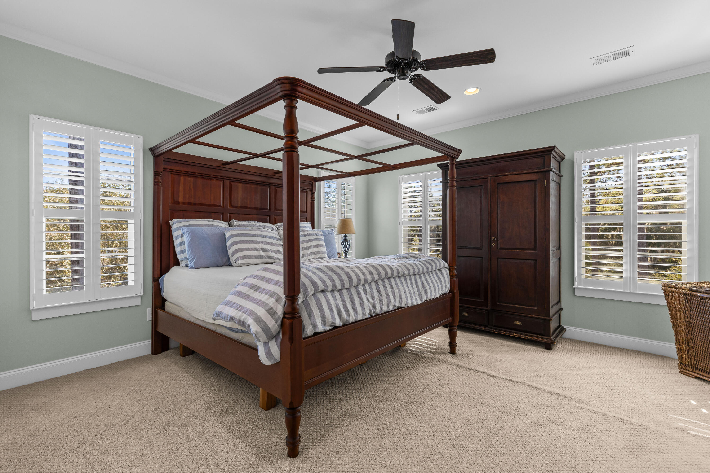 172 Slipper Shell Court Mount Pleasant, SC 29464 - Photo 17 of 33 172-Slipper-Shell-20