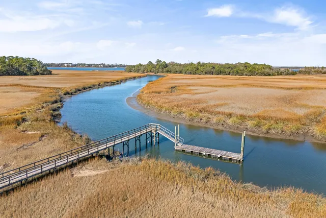 $674,000 | 172 Slipper Shell Court, Mount Pleasant, SC 29464