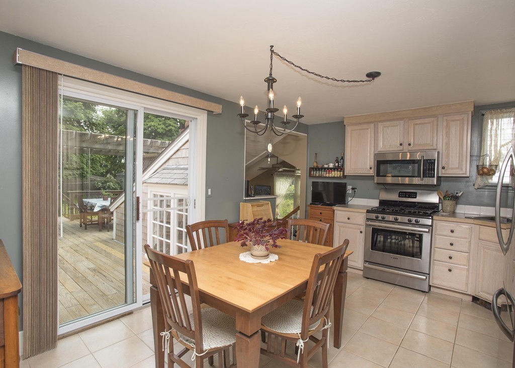 19 Acushnet Road Mattapoisett, MA 02739 - Photo 12 of 30 Gallery Image 12
