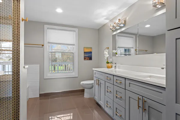 $995,000 | 1505 Tower Road, Winnetka, IL 60093