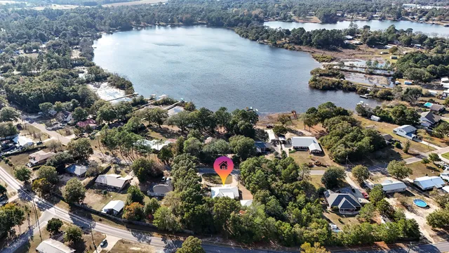 $375,000 | 314 Lakeview Drive, DeFuniak Springs, FL 32433