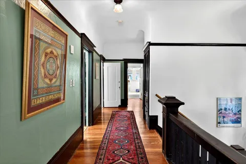$889,000 | 2301 Capitol Avenue, Sacramento, CA 95816