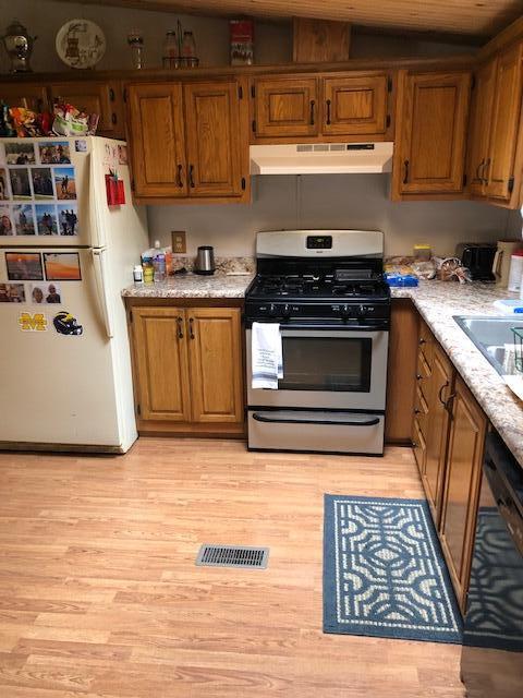 9871 Youngs Road Quincy, MI 49082 - Photo 8 of 31 IMG_0434