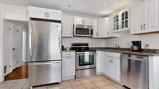 $1,150,000 | 44 Myrtle Avenue, South Portland, ME 04106