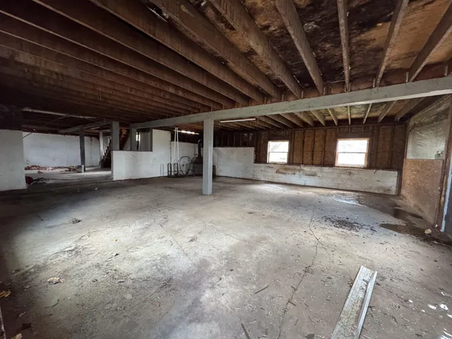 $79,999 | 15 Cottrell Road, Dixmont, ME 04932