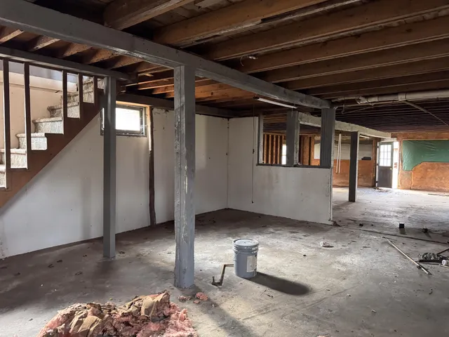 $79,999 | 15 Cottrell Road, Dixmont, ME 04932