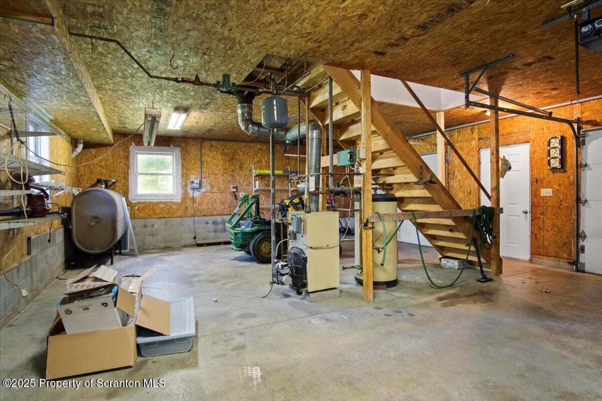 4089 State Rte 2073 Susquehanna, PA 18847 - Photo 39 of 63 Garage