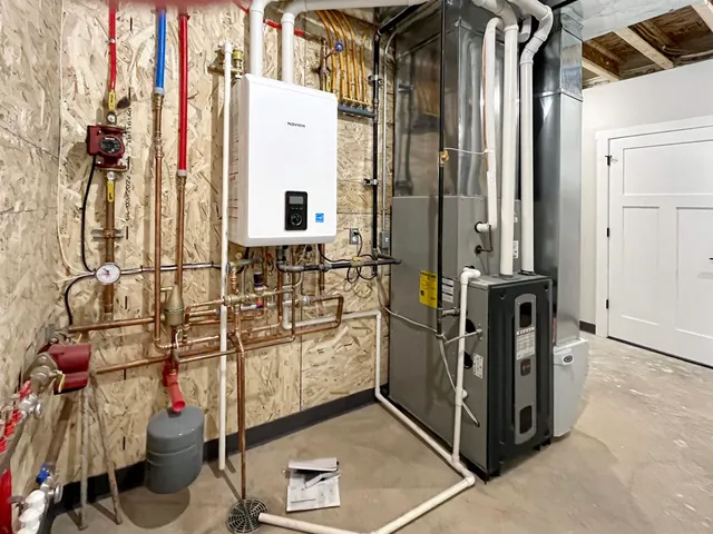 $899,000 | 25-75 Lake Carroll Boulevard, Lake Carroll, IL 61046