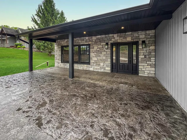 $899,000 | 25-75 Lake Carroll Boulevard, Lake Carroll, IL 61046