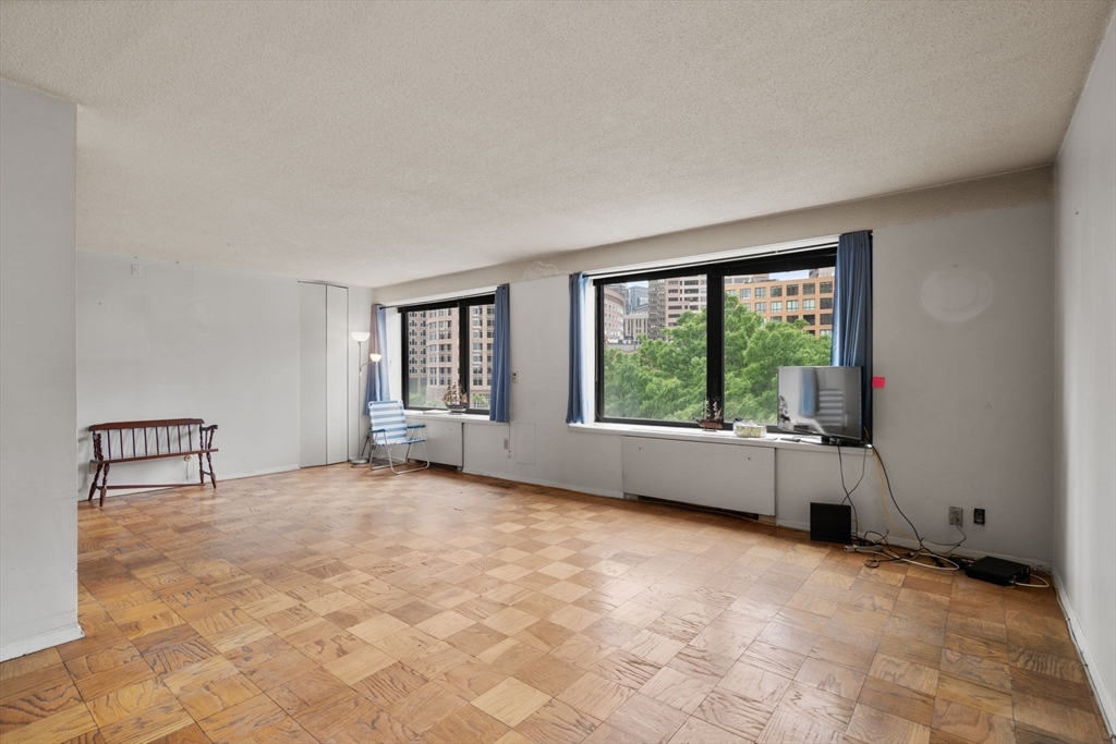65 East India Row, Unit 6B Boston, MA 02110 - Photo 4 of 28