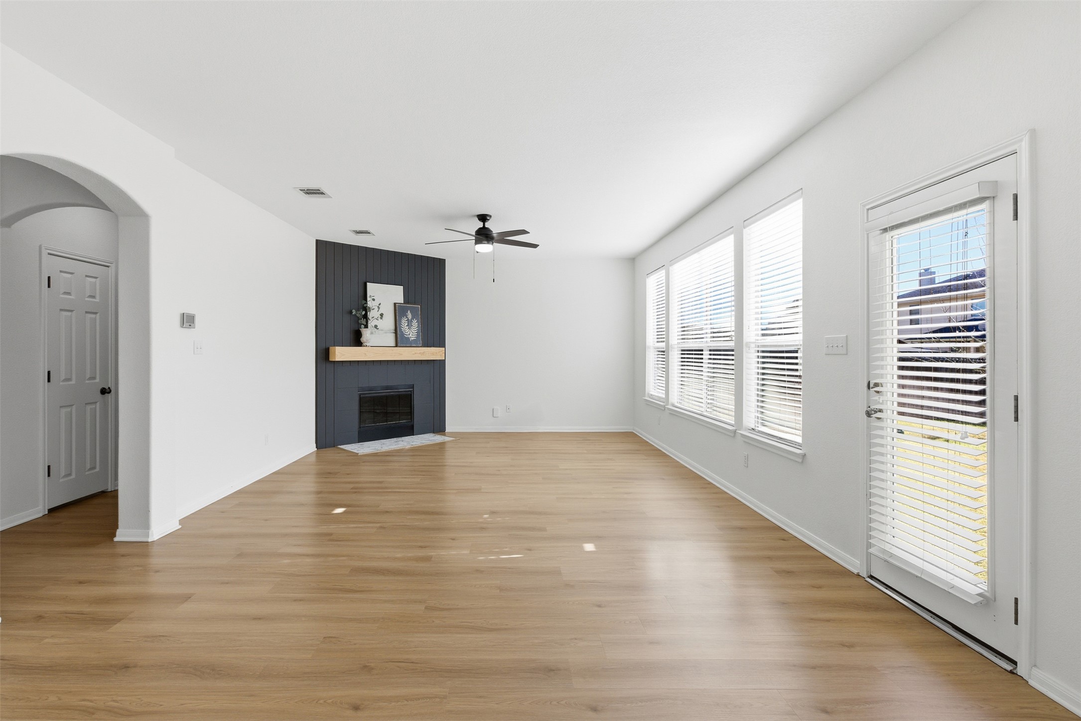 1502 Summercrest Boulevard Georgetown, TX 78626 - Photo 11 of 40