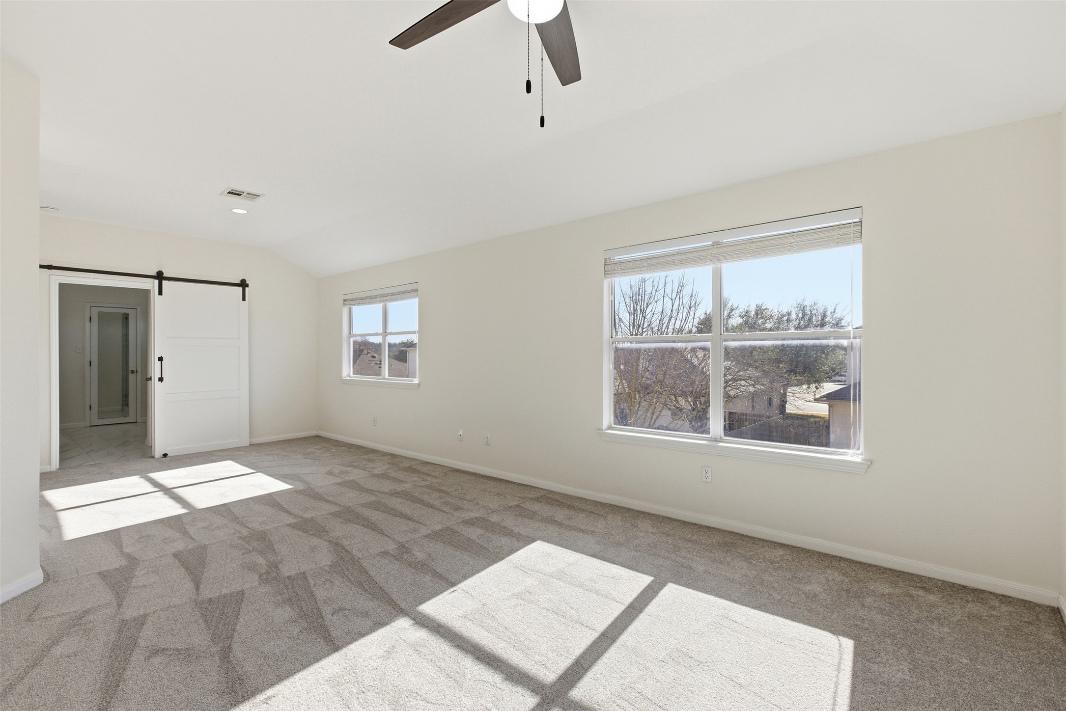 1502 Summercrest Boulevard Georgetown, TX 78626 - Photo 20 of 40