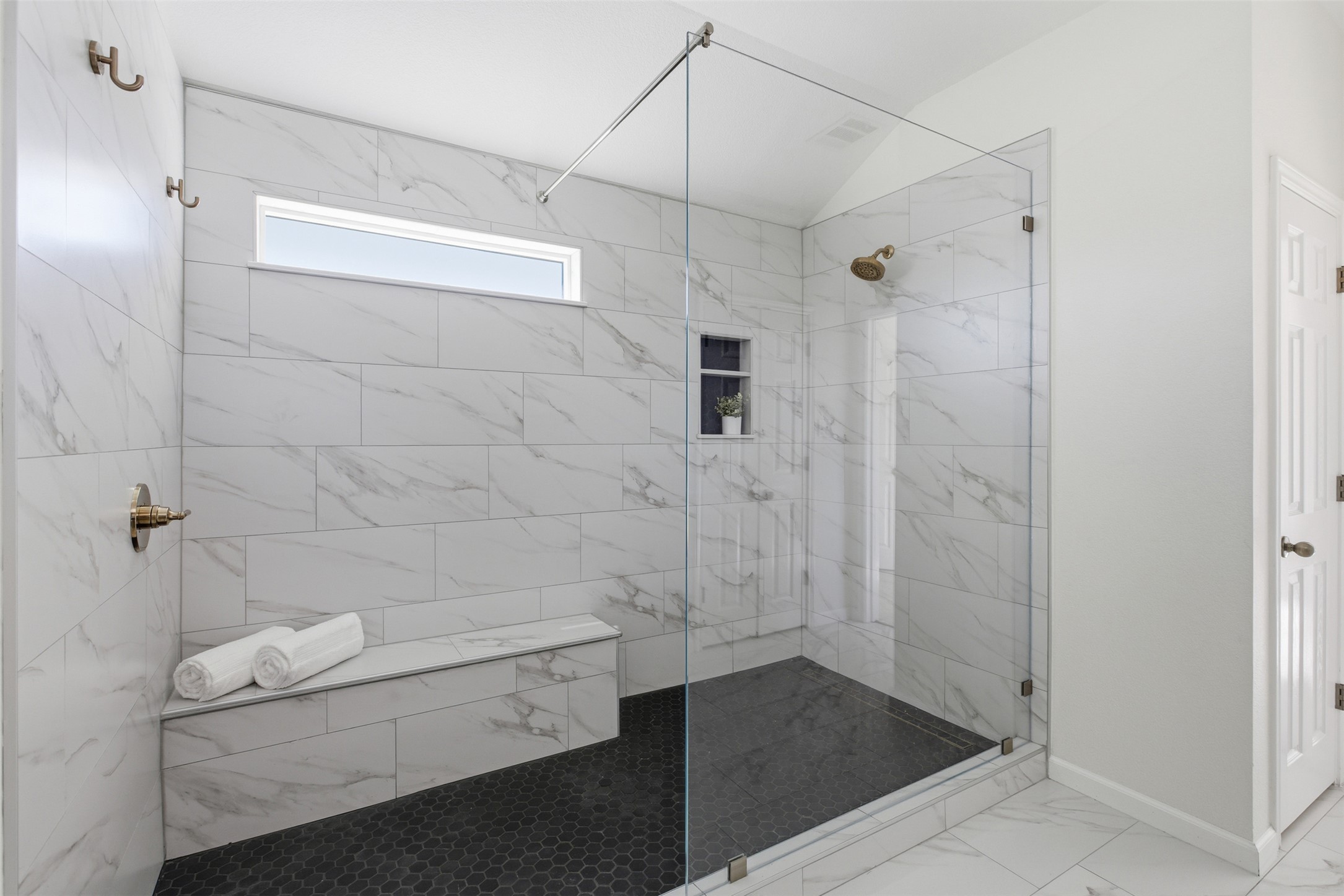 1502 Summercrest Boulevard Georgetown, TX 78626 - Photo 21 of 40