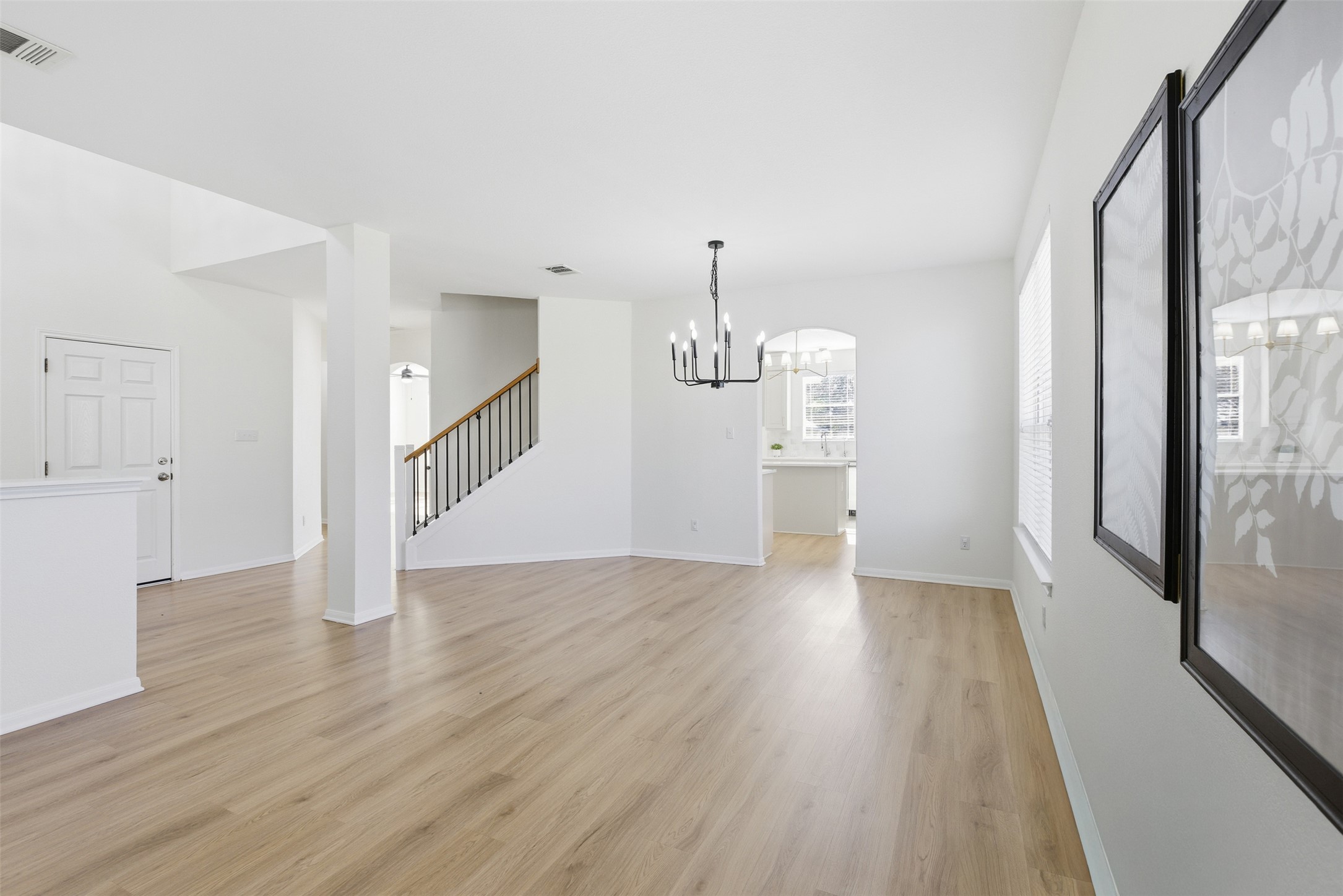 1502 Summercrest Boulevard Georgetown, TX 78626 - Photo 5 of 40