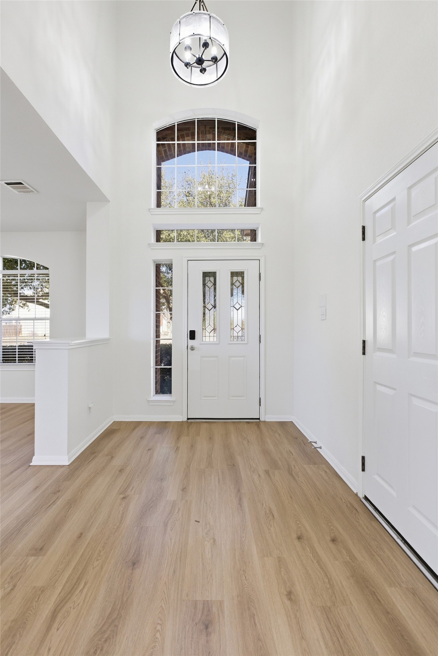 1502 Summercrest Boulevard Georgetown, TX 78626 - Photo 8 of 40