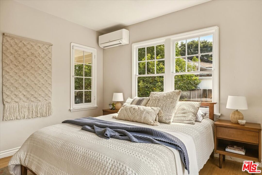 212 Monroe Place Monrovia, CA 91016 - Photo 14 of 26