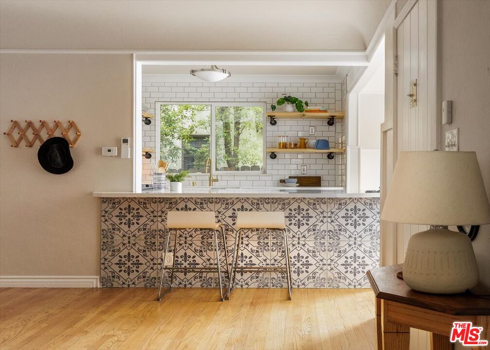 212 Monroe Place Monrovia, CA 91016 - Photo 5 of 26