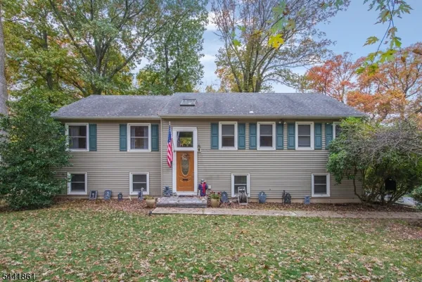 $5,500 | 23 Kearney Terrace, Livingston, NJ 07039