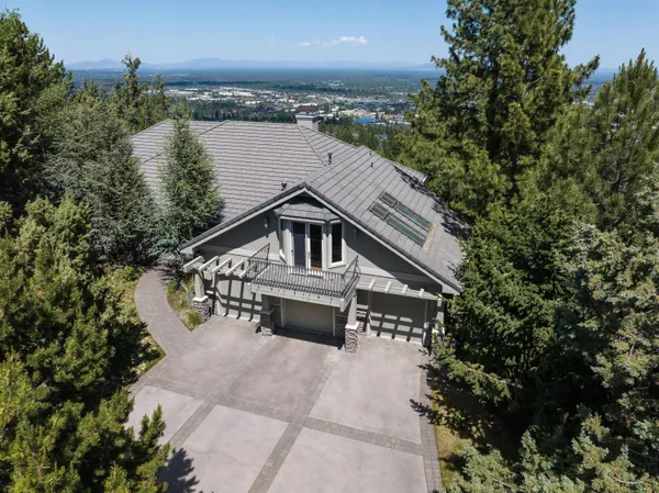 $1,445,000 | 1166 Northwest Redfield Circle, Bend, OR 97703
