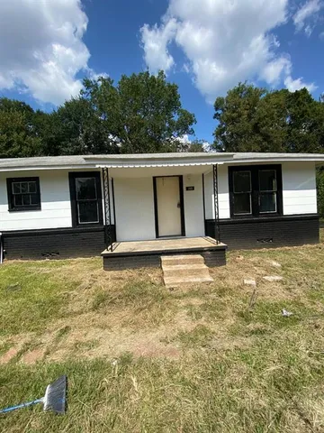 a backyard of a house