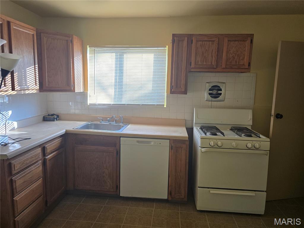 1200 Rhea Avenue St. Louis, MO 63138 - Photo 8 of 16