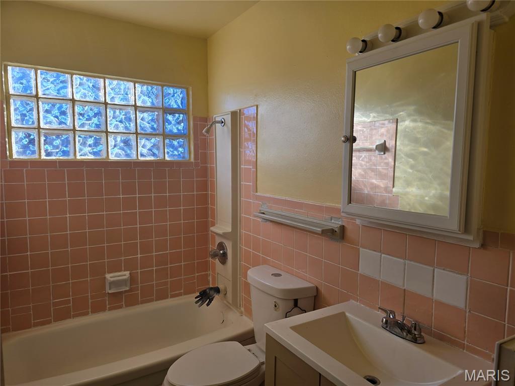 1200 Rhea Avenue St. Louis, MO 63138 - Photo 9 of 16