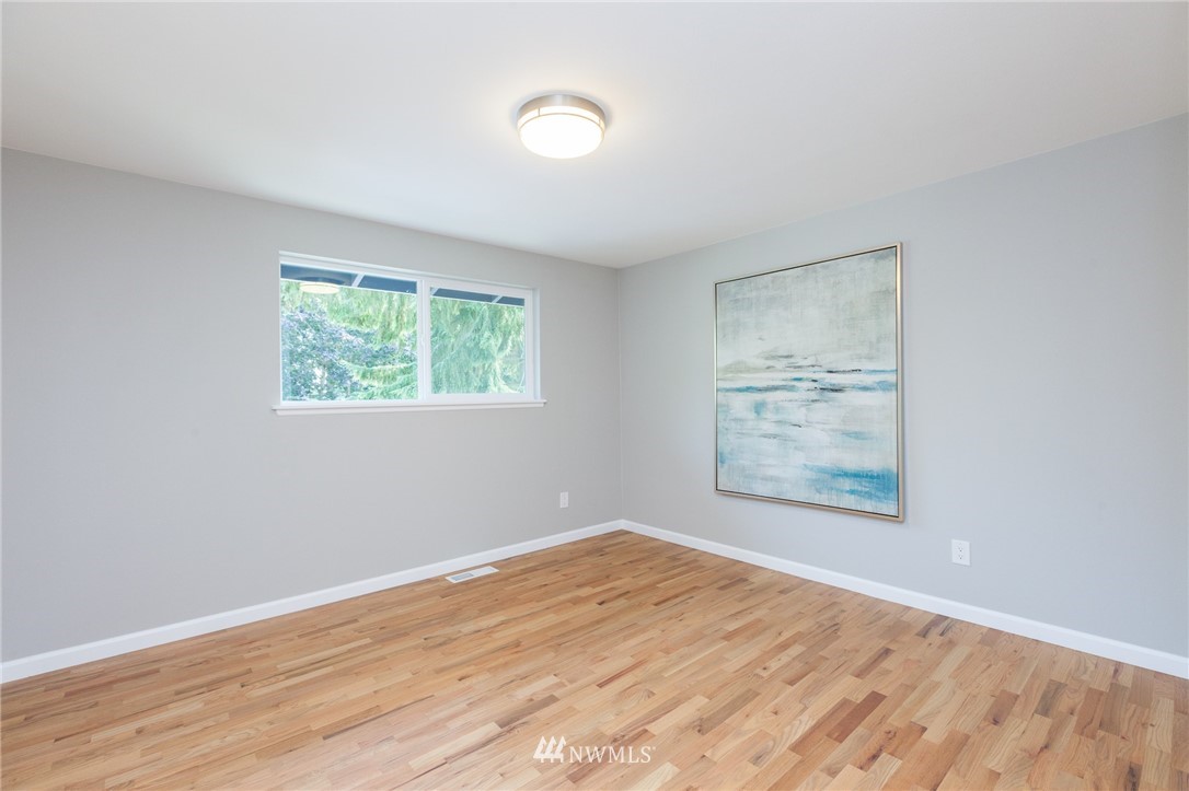 10420 Northeast 197th Street Bothell, WA 98011 - Photo 14 of 25 Gallery Image 14