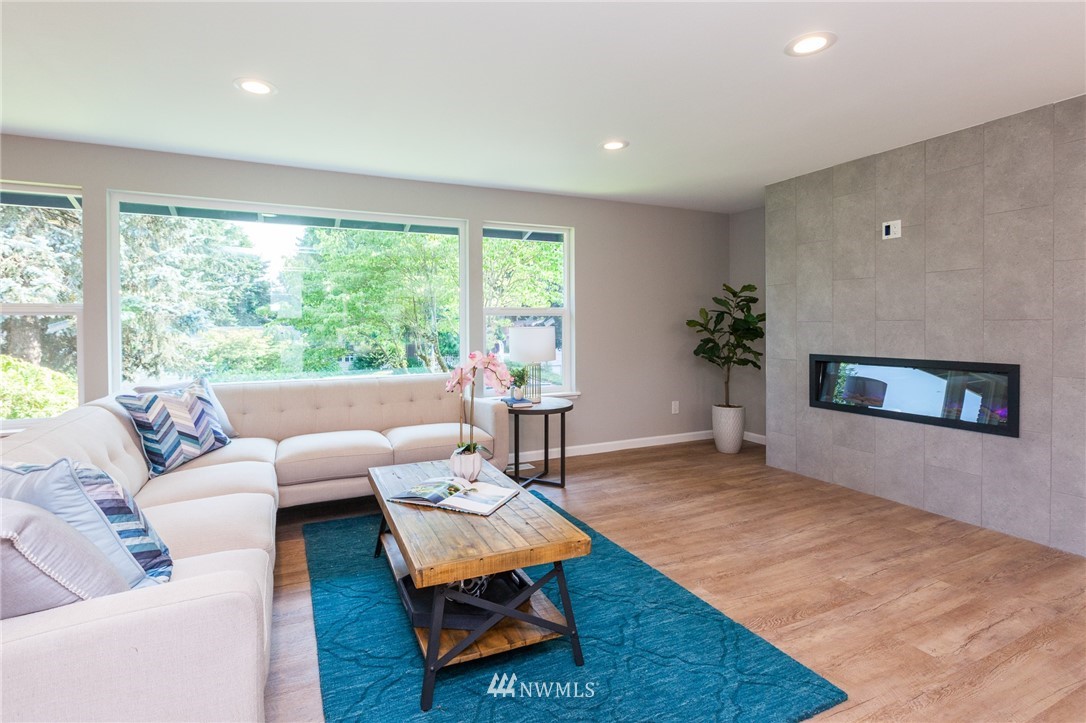 10420 Northeast 197th Street Bothell, WA 98011 - Photo 6 of 25 Gallery Image 6