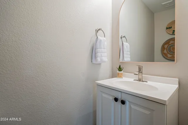 $7,500 | 1078 South Riata Street, Gilbert, AZ 85296