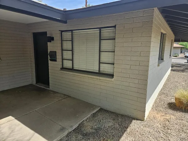$1,299 | 802 West Turney Avenue, Unit 12A, Phoenix, AZ 85013