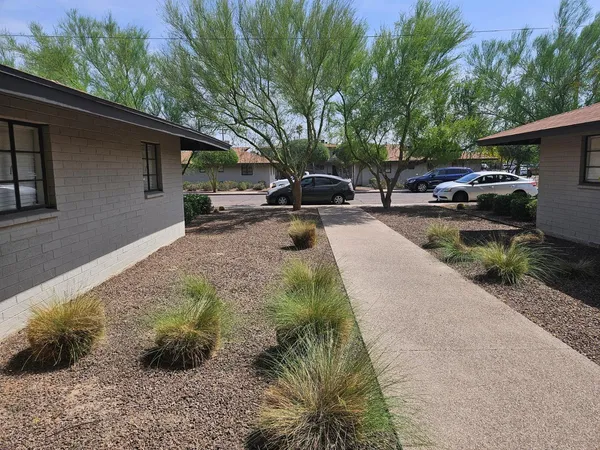 $1,299 | 802 West Turney Avenue, Unit 12A, Phoenix, AZ 85013