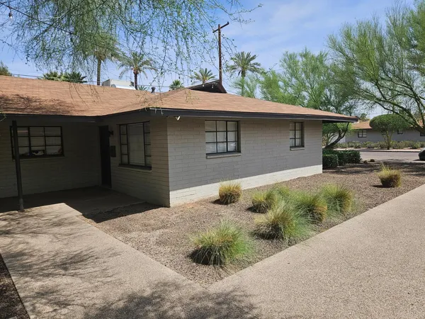 $1,299 | 802 West Turney Avenue, Unit 12A, Phoenix, AZ 85013