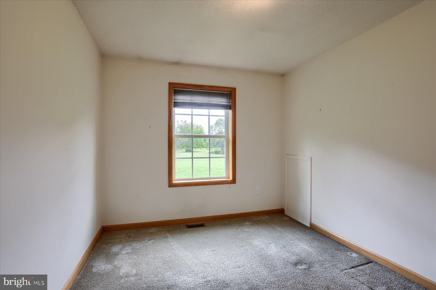 7621 Jonestown Road Harrisburg, PA 17112 - Photo 32 of 69 Bedroom