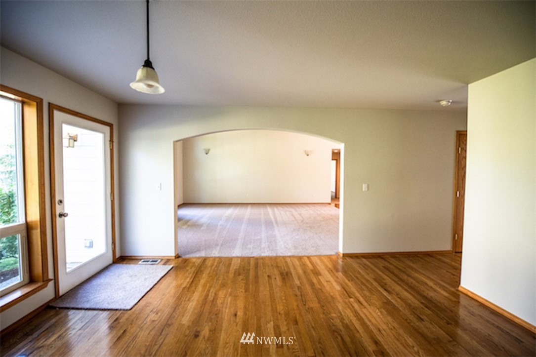5498 East Collins Road Port Orchard, WA 98366 - Photo 17 of 23 Gallery Image 17