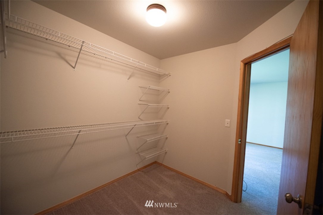 5498 East Collins Road Port Orchard, WA 98366 - Photo 7 of 23 Gallery Image 7