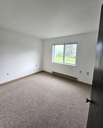 $669 | 306 South East Street, Caledonia, MN 55921