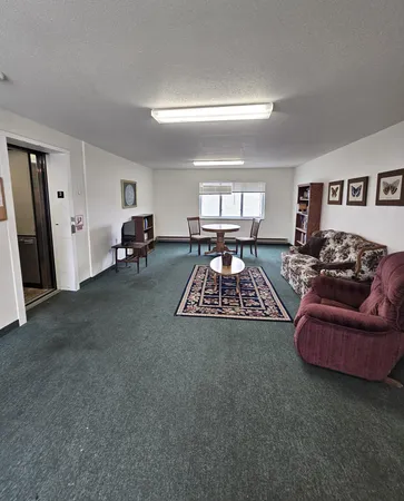 $669 | 306 South East Street, Caledonia, MN 55921