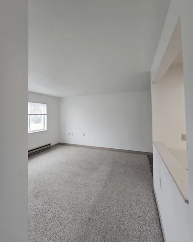 $669 | 306 South East Street, Caledonia, MN 55921