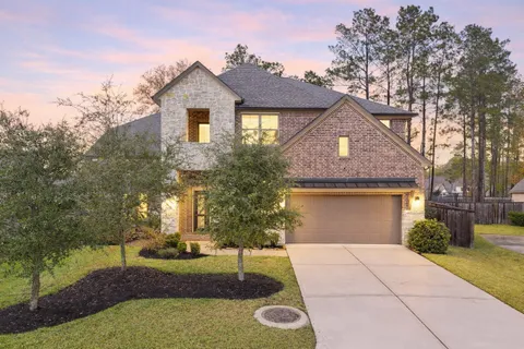 $725,000 | 519 Caverna Street, Montgomery, TX 77316