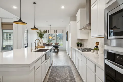 $725,000 | 519 Caverna Street, Montgomery, TX 77316