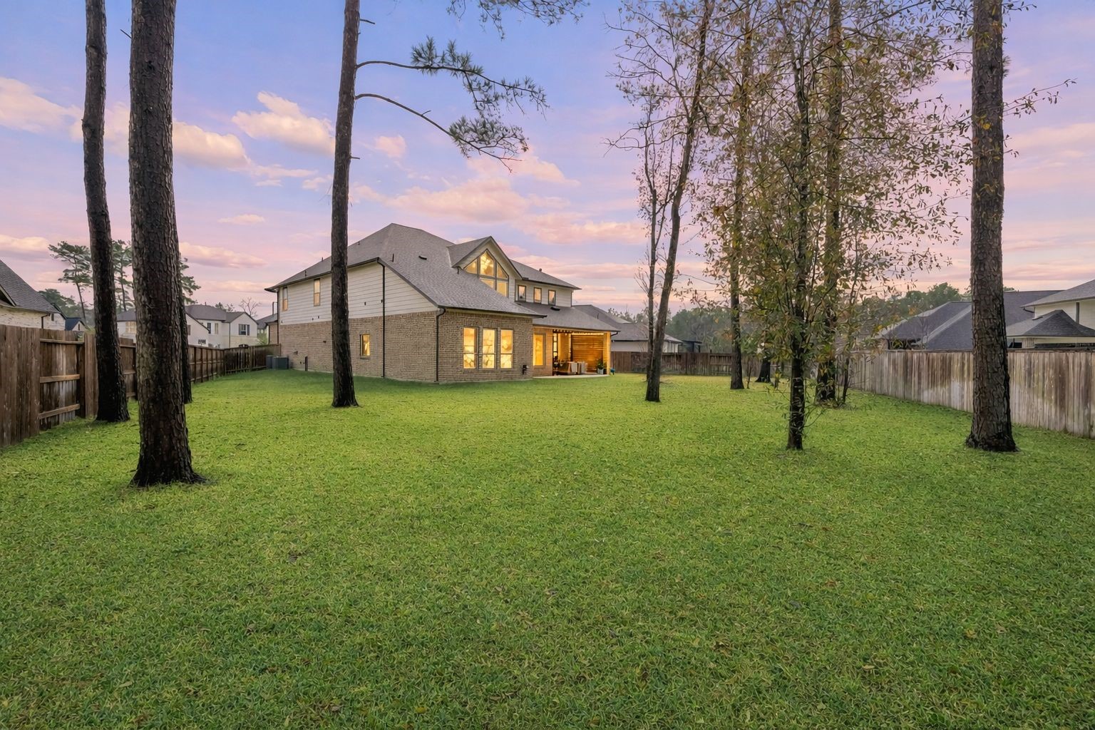 519 Caverna Street Montgomery, TX 77316 - Photo 30 of 41 Situated on an oversized 14,936 sqft cul de sac lot with mature trees.