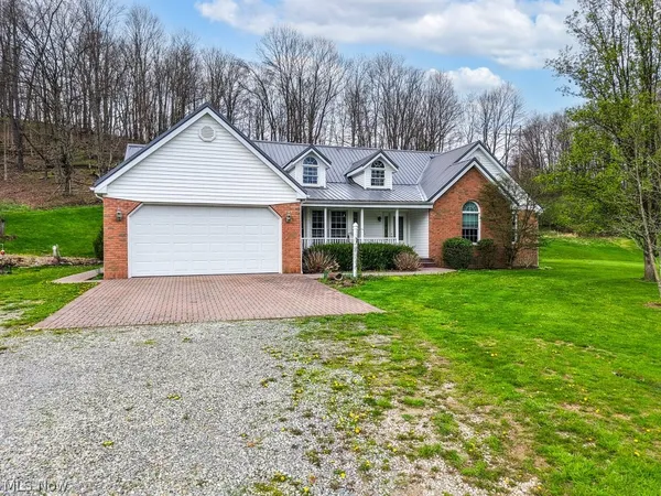 $449,000 | 3139 Camille Road Southwest, Sherrodsville, OH 44675