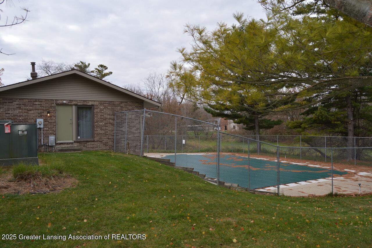 1734 Maple Ridge Road Haslett, MI 48840 - Photo 55 of 60 Club House