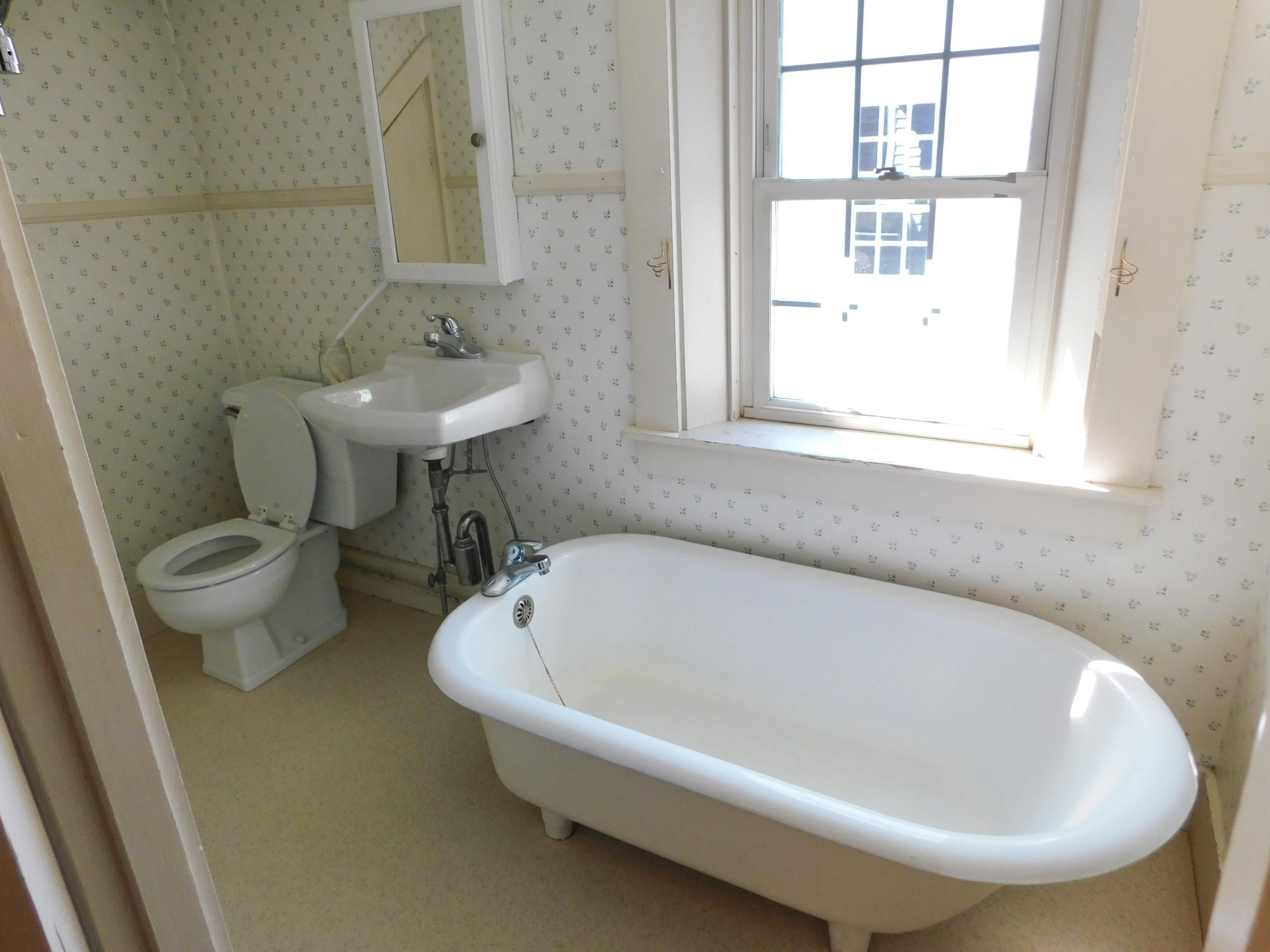 12 High Street Kennebunk, ME 04043 - Photo 14 of 17 DSCN0060