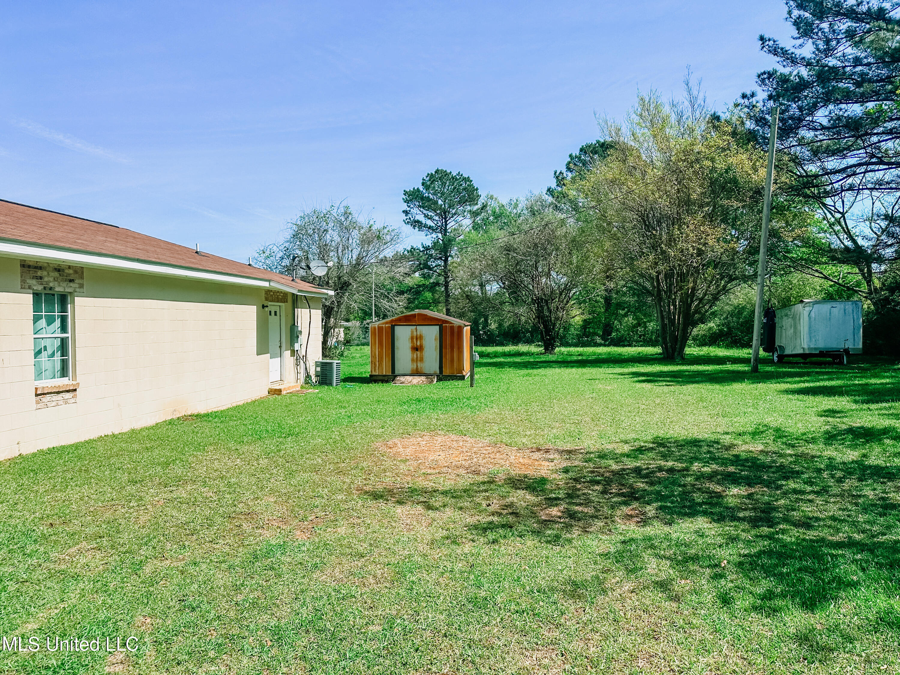 182 Inland Beach Road Lucedale, MS 39452 - Photo 2 of 13 A90EEEF5-F056-4CEF-869F-1BC440F4EED3