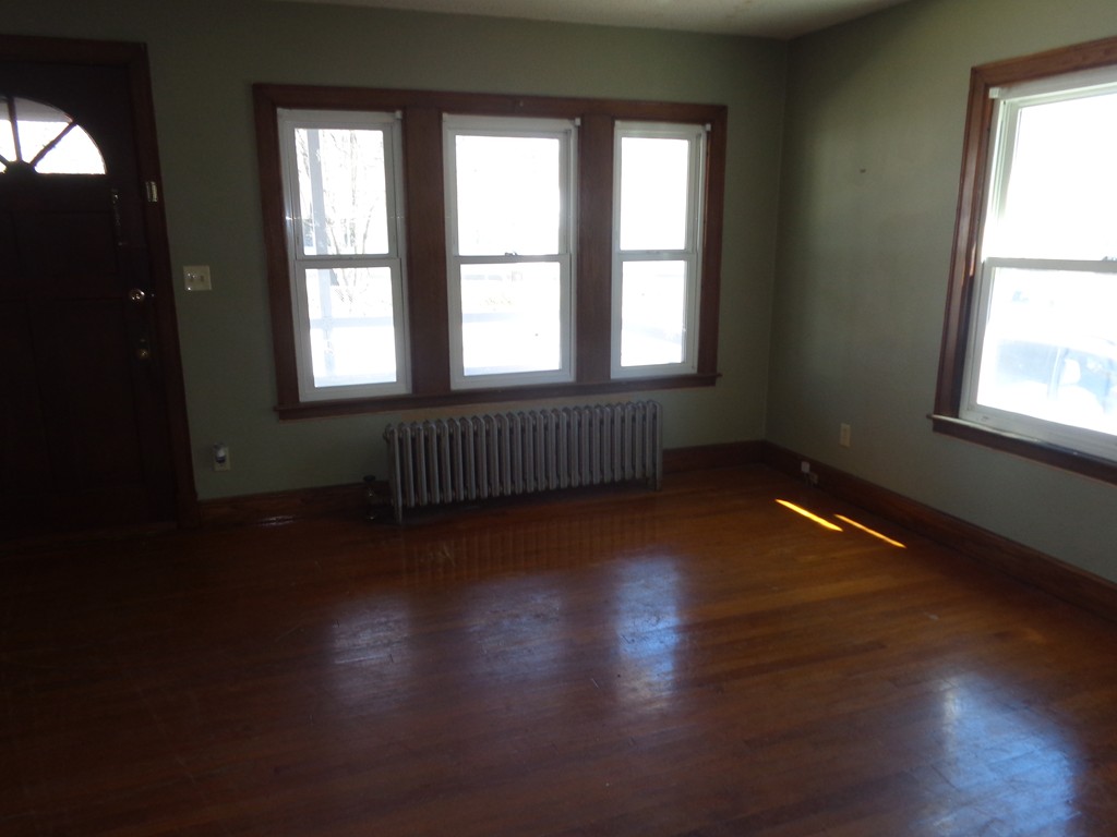 18-20 Wayne Street Springfield, MA 01118 - Photo 8 of 16